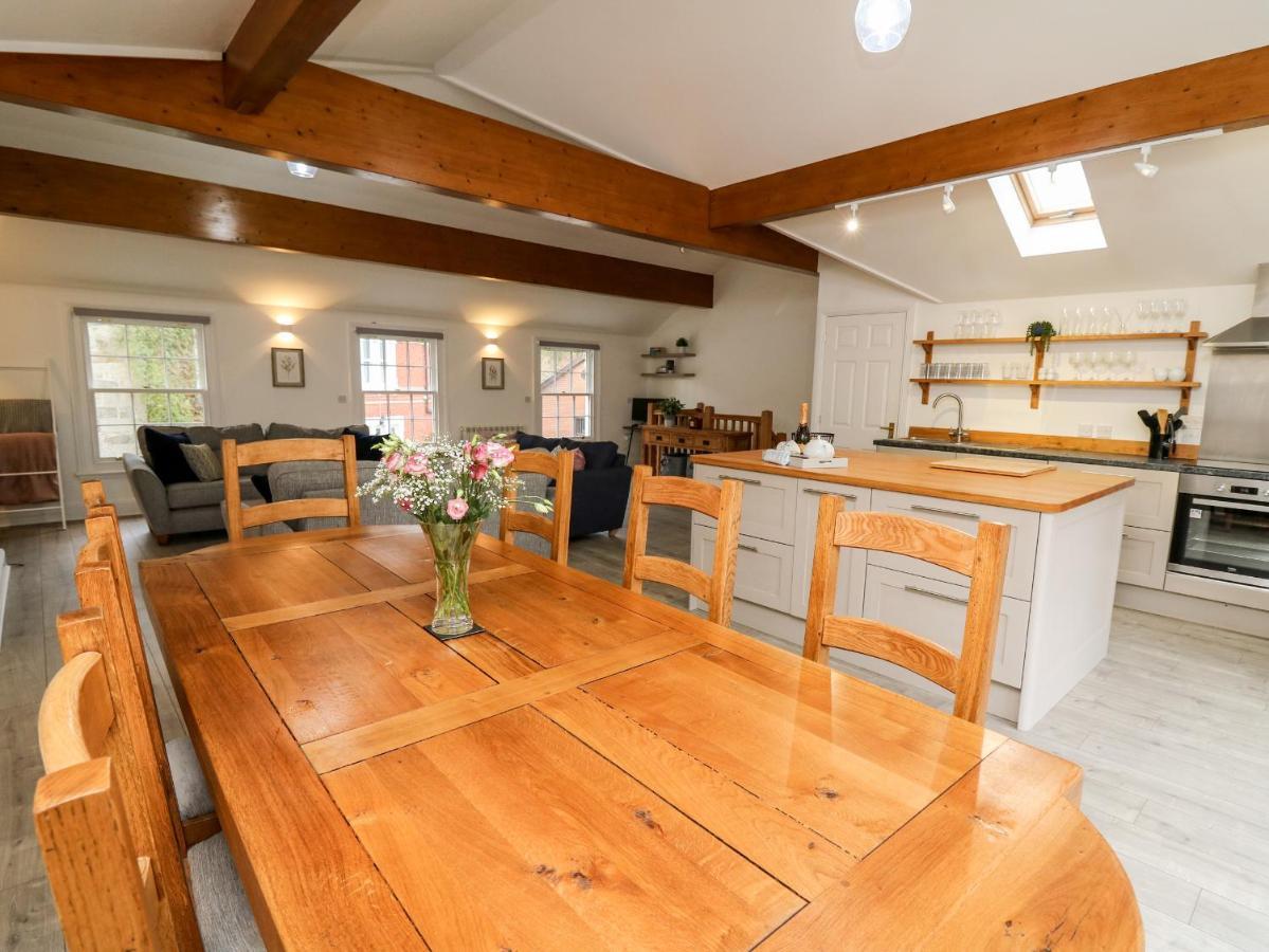 Bridgend Cottages 兰德林多德威尔斯 外观 照片